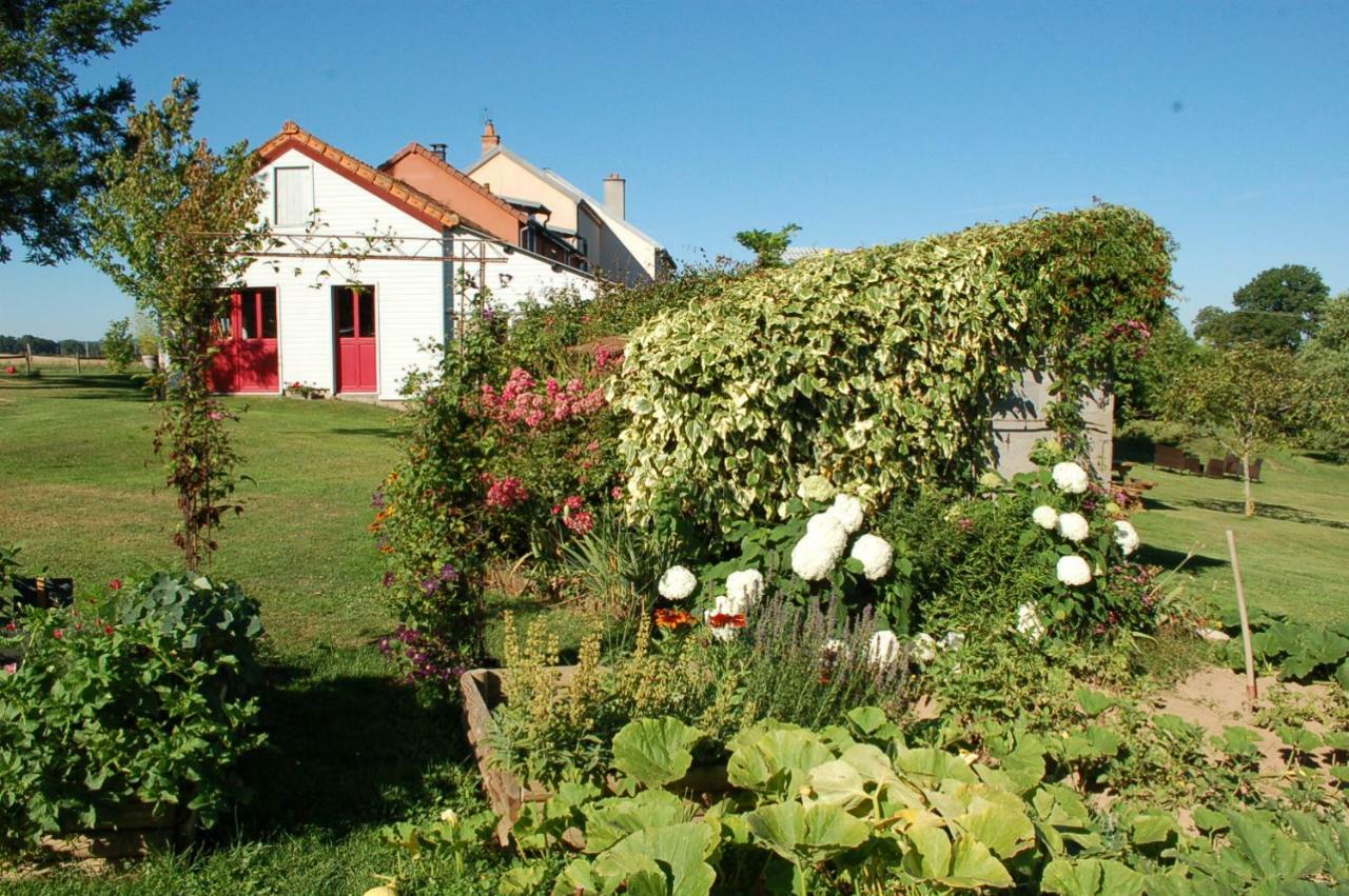 B&B La Maison Des Collines Autour Chambres D'Hotes La Chapelle  Экстерьер фото