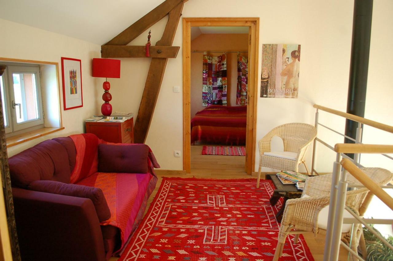 B&B La Maison Des Collines Autour Chambres D'Hotes La Chapelle  Экстерьер фото